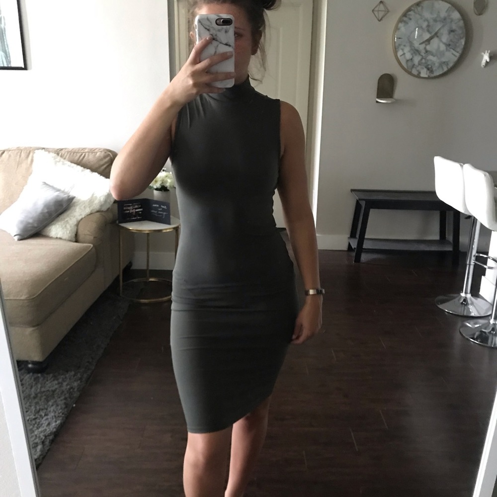 Turtle Neck Midi Dress